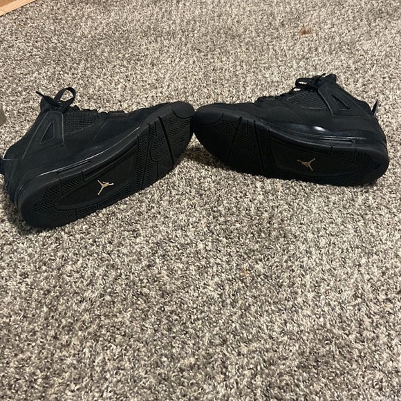 Black Cat Jordan 4s - Picture 5 of 7